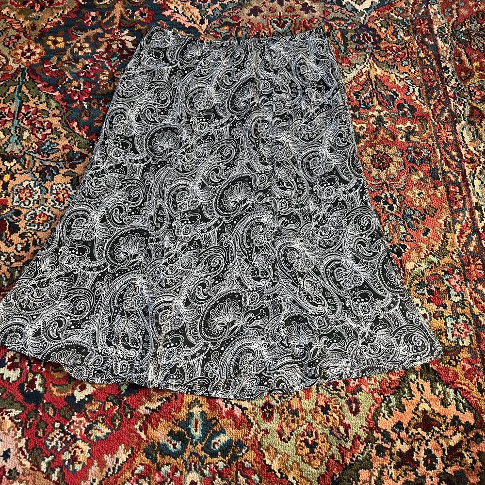Patterned midi skirt
